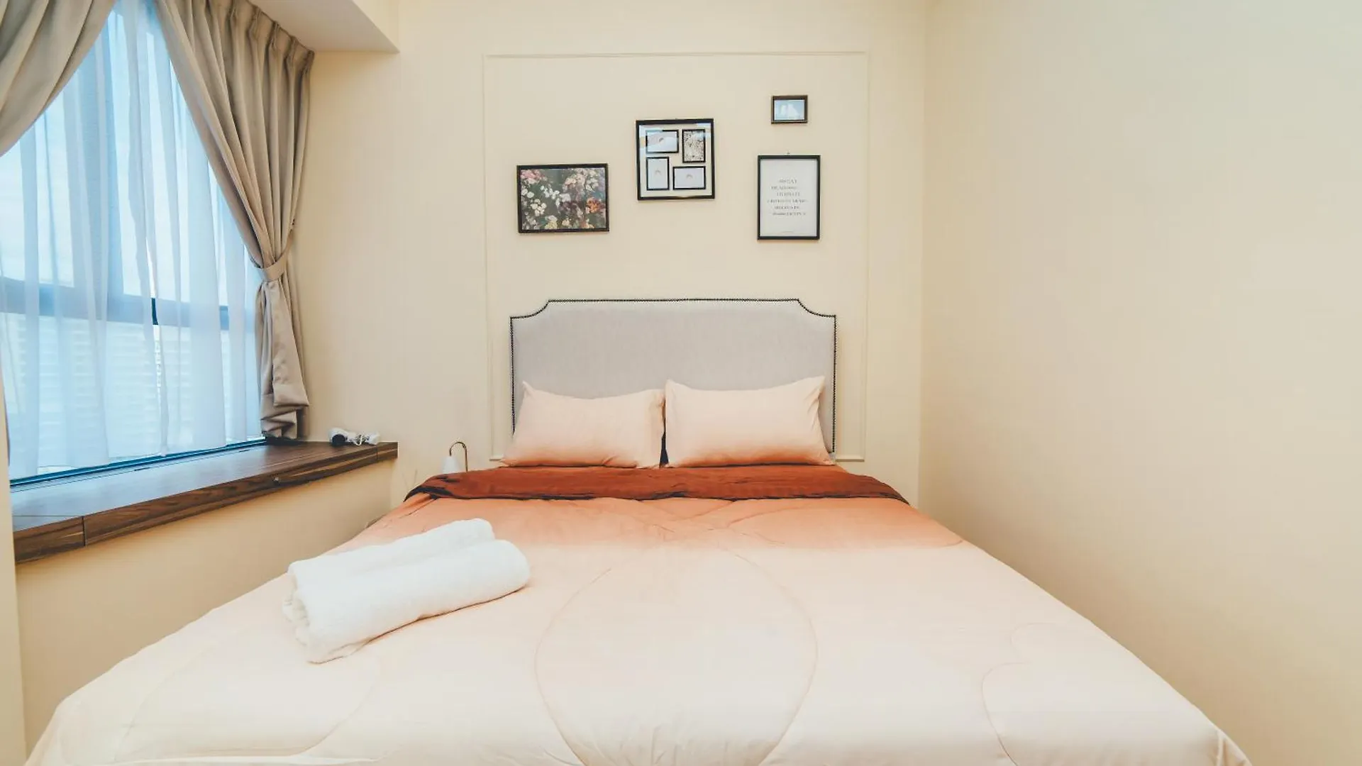Danga Bay Vintage French 3Br6Pax Balcony Seaview By Our Stay Johor Bahru